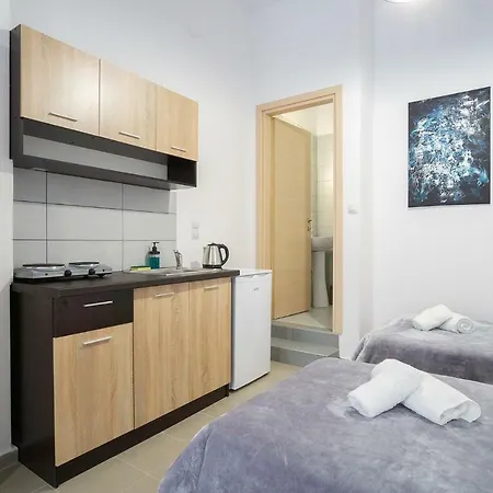 Saffroni Apartment *